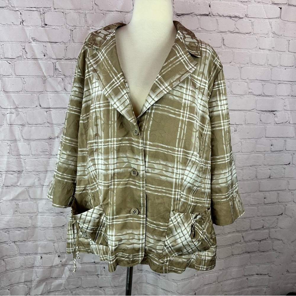 TanJay Womens 24W khaki Plaid button up light weight jacket